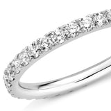 bague d’éternité à tour complet en or blanc 18 carats