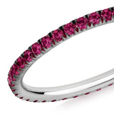 bague d’éternité en saphir rose à tour complet, or jaune 18 carats
